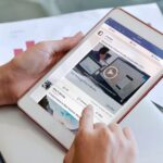 Why Facebook videos don't play automatically? How to enable autoplay videos on Facebook